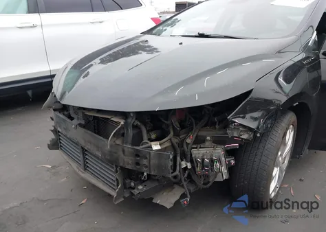 2017 Chevrolet Volt Premier z USA, uszkodzony, nr VIN 1G1RD6S54HU109114